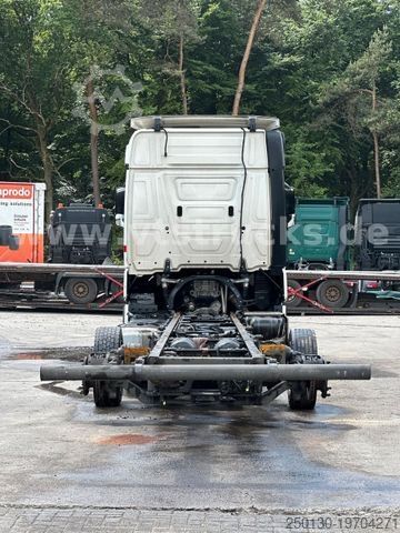 LKW-Fahrgestell MERCEDES-BENZ Actros 2540 6x2 Fahrgestell