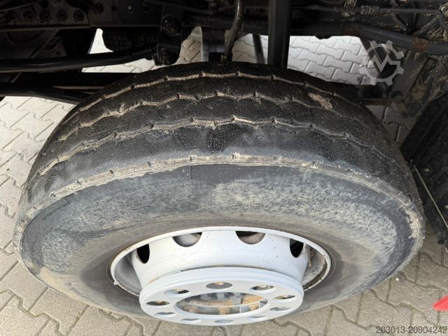 Kipper LKW MERCEDES-BENZ Arocs 3243 8x4 Kipper Schwarzmuller Bordmatik