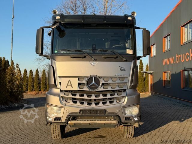 Three-sided tipper truck MERCEDES-BENZ AROCS 3345 6x6 Euro 6 Kipper mit Bordmatik