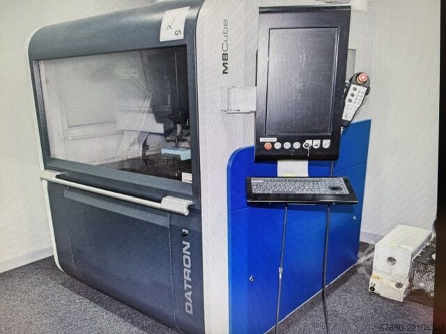 Vertical machining center Datron M8cube