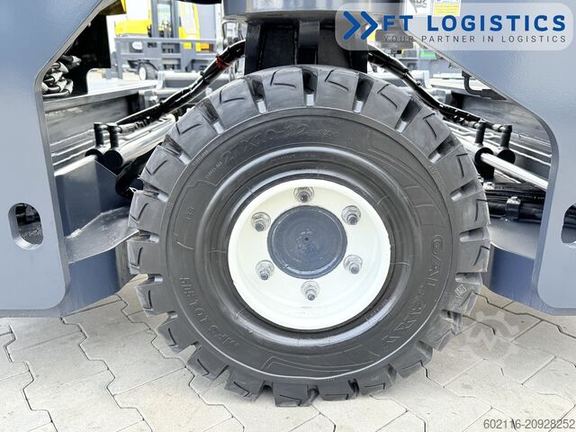 4-way forklift Combilift C4000 DIESEL DUPLEX SPREADER BEAM CABIN