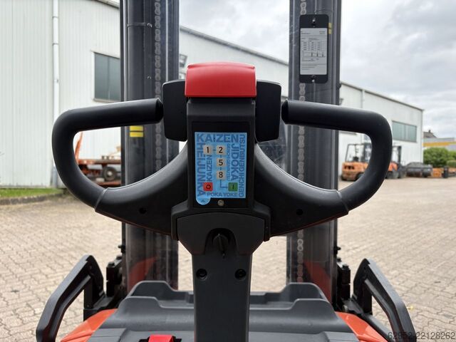 High Lift stacker Toyota SWE 160