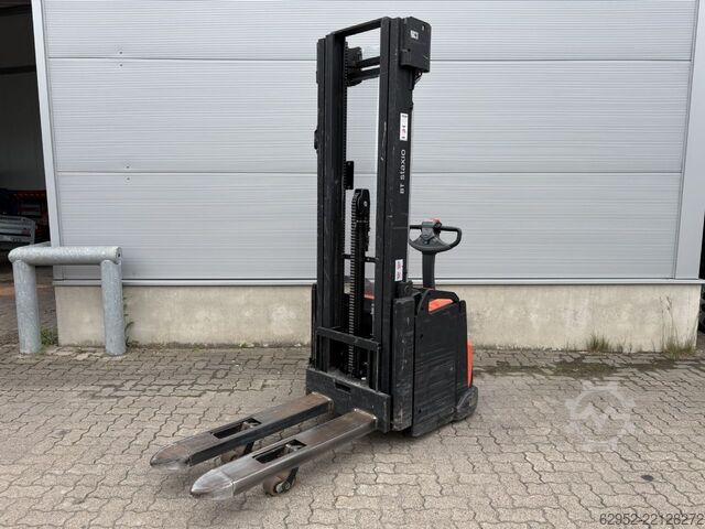 High Lift stacker Toyota SWE 160 L