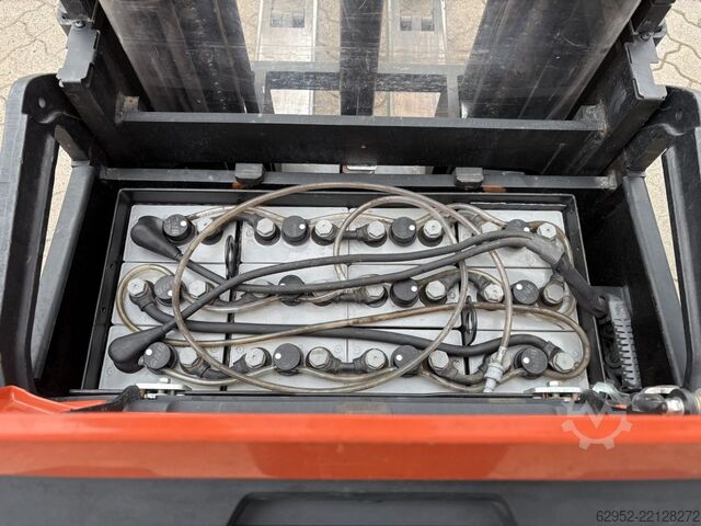 High Lift stacker Toyota SWE 160 L