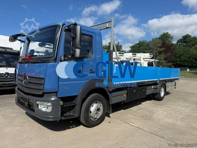 Flatbed truck MERCEDES-BENZ ATEGO 1530 L Pritsche 7,20 m AHK*Nutzlast 9 T