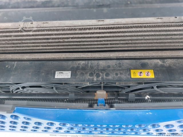 Standard tractor unit MERCEDES-BENZ Actros 18-45 Giga Space-MP 5- Retarder-2 Tanks