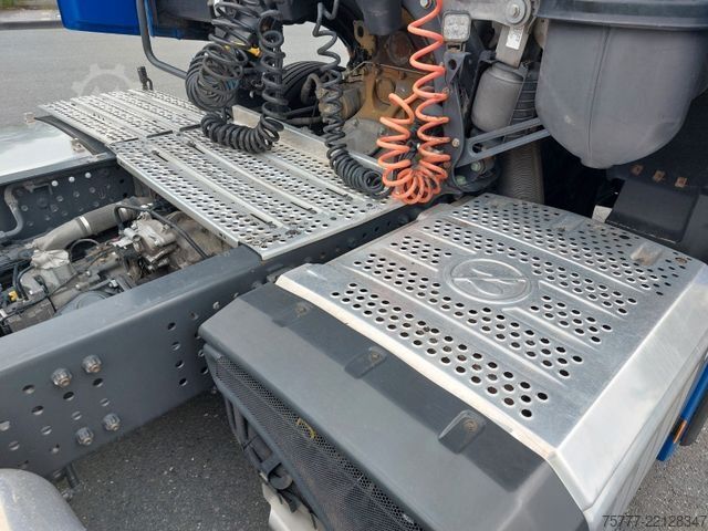 Standard tractor unit MERCEDES-BENZ Actros 18-45 Giga Space-MP 5- Retarder-2 Tanks