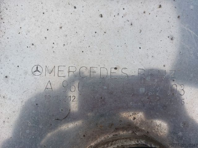 Standard tractor unit MERCEDES-BENZ Actros 18-45 Giga Space-MP 5- Retarder-2 Tanks