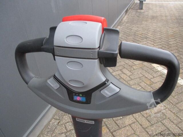 Pallet truck TOYOTA LWE160