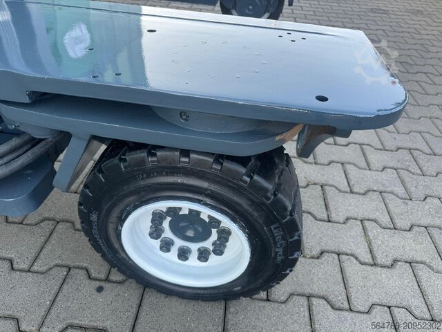 4-way forklift Combilift C4800 /Diesel/Low Triplex