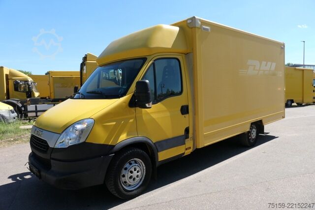 Transporter mit Koffer iveco Daily 35 S11 C30C AUTOMATIK KAMERA Regale LUFT DURCHGANG
