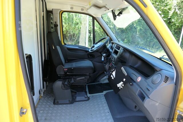 Transporter mit Koffer iveco Daily 35 S11 C30C AUTOMATIK KAMERA Regale LUFT DURCHGANG