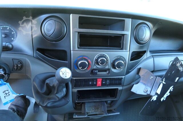 Transporter mit Koffer iveco Daily 35 S11 C30C AUTOMATIK KAMERA Regale LUFT DURCHGANG