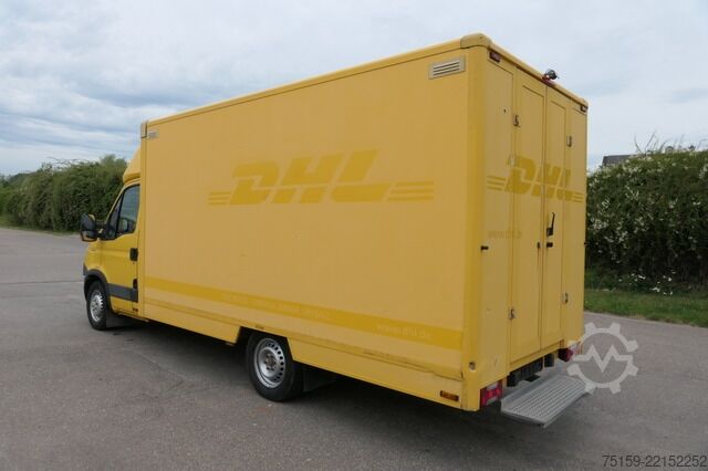 Transporter mit Koffer iveco Daily 35 S11 C30C AUTOMATIK KAMERA Regale LUFT DURCHGANG EURO-5 CoC