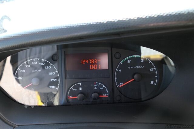 Transporter mit Koffer iveco Daily 35 S11 C30C AUTOMATIK KAMERA Regale LUFT DURCHGANG EURO-5 CoC