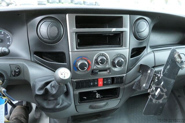Transporter mit Koffer iveco Daily 35 S11 C30C AUTOMATIK KAMERA Regale LUFT DURCHGANG EURO-5 CoC