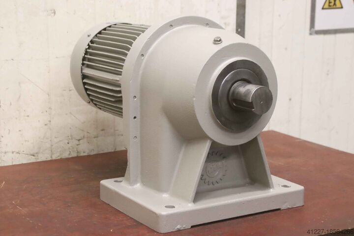 Gear motor 5.5/7.5 kW 83/166 rpm Cebeha CB 73/4/2P