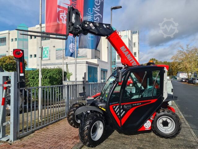 Telehandler / Telescope Forklift Manitou ULM 415 H Comfort