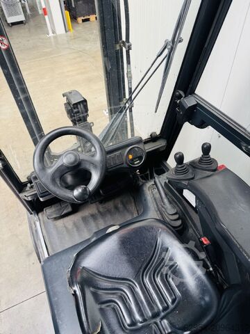 Electric 3-wheel forklift Linde E 16 C-02 Kabine Duplex