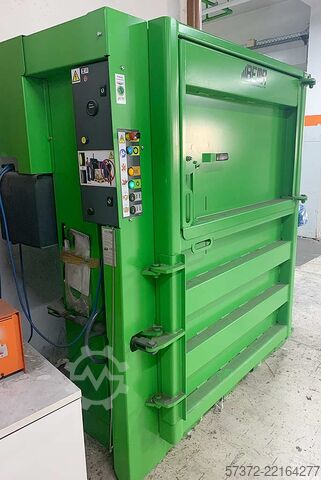 Ballenpresse Meba MacFab LH300