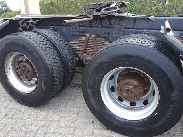 Schwerlast Scania P420 6x4 steelsprings