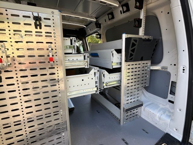 Panel van VOLKSWAGEN CADDY MAXI REGALS. TEMP. 4MOTION DACHTRÄ. KLIMA