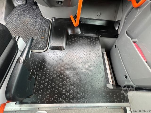 Minibus MERCEDES-BENZ Sprinter 314 BlueTEC 9Sitze+Rollstuhllift Klima