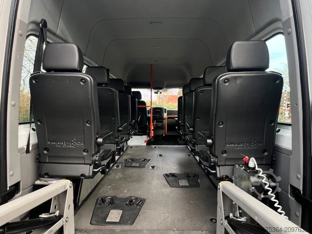 Minibus MERCEDES-BENZ Sprinter 314 BlueTEC 9Sitze+Rollstuhllift Klima
