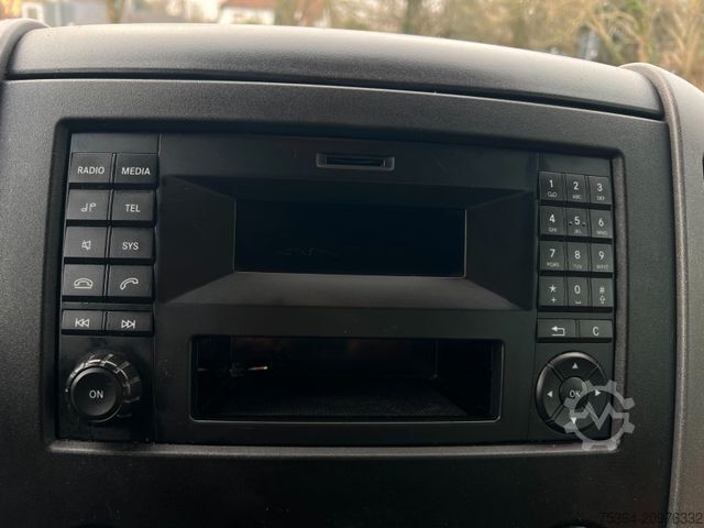 Minibus MERCEDES-BENZ Sprinter 314 BlueTEC 9Sitze+Rollstuhllift Klima