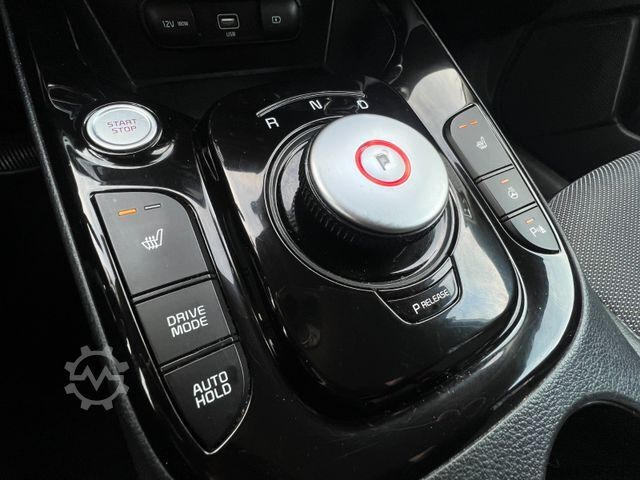 Van KIA Soul e-Soul DynamicLine 64 kWh LED Navi Kamera