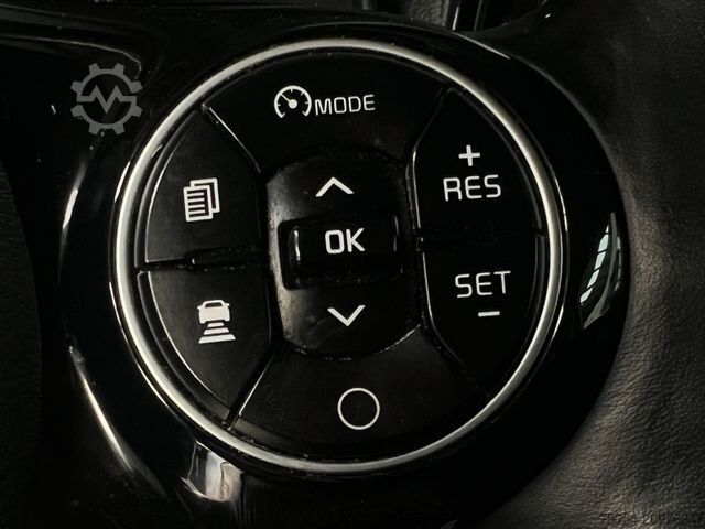 Van KIA Soul e-Soul DynamicLine 64 kWh LED Navi Kamera