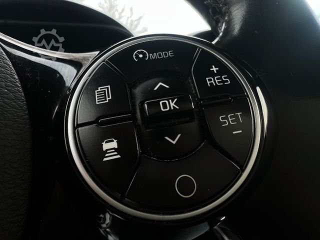 Van KIA Soul e-Soul DynamicLine 64 kWh LED Navi Kamera