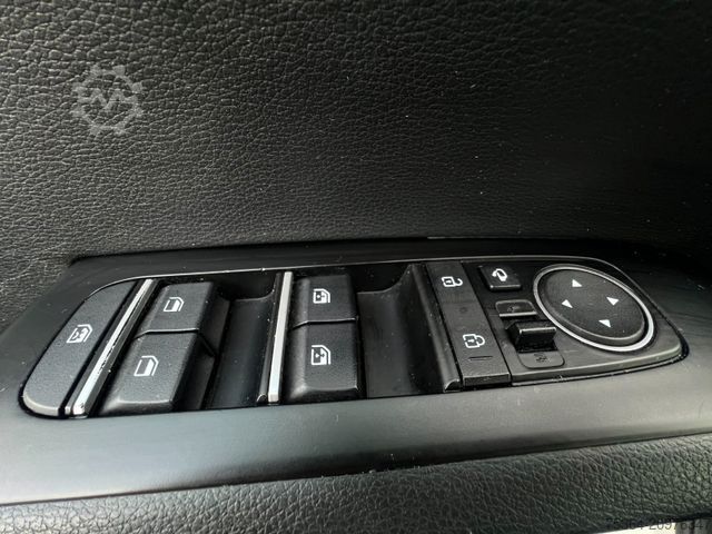 Van KIA Soul e-Soul DynamicLine 64 kWh LED Navi Kamera