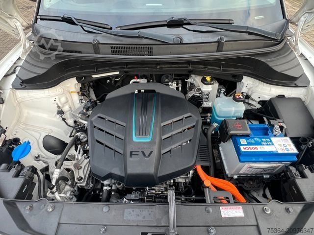 Van KIA Soul e-Soul DynamicLine 64 kWh LED Navi Kamera