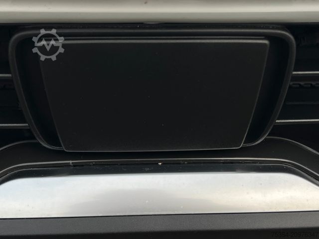 Van KIA Soul e-Soul DynamicLine 64 kWh LED Navi Kamera