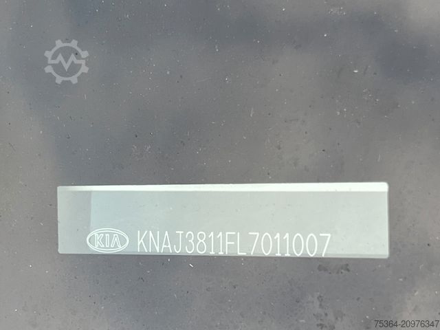 Van KIA Soul e-Soul DynamicLine 64 kWh LED Navi Kamera