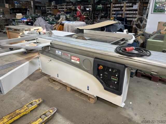 Solid condition / Year of manufacture 2002 SAC CS 40