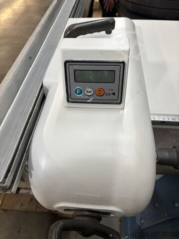 Solid condition / Year of manufacture 2002 SAC CS 40
