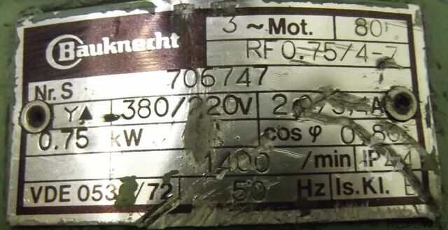 Adjustable gear motor 0.75 kW 11.5-59 rpm Lenze 155-ZNA0-80-4