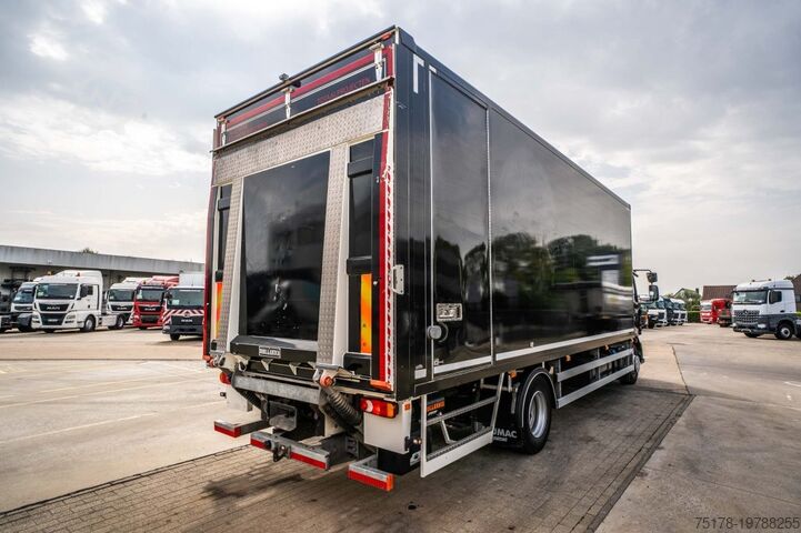 Box body RENAULT D250 16T.- 36000 KM +DHOLLANDIA 2T.