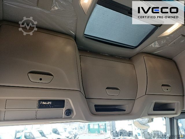 Standard tractor unit IVECO S-WAY AS440S53T/P