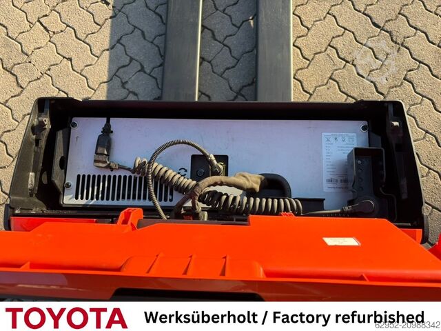Electric Pallet Truck Toyota LWE 160