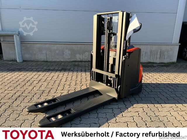 High Lift stacker Toyota SWE 200 D / Akku 2025!