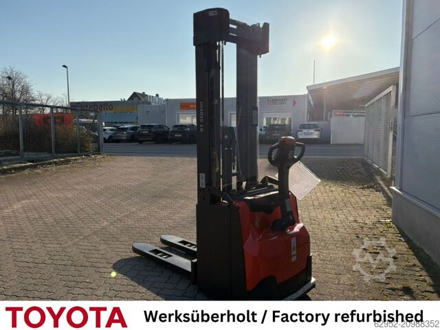 High Lift stacker Toyota SWE 145 / Akku 2025!