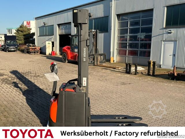 High Lift stacker Toyota SWE 145 / Akku 2025!