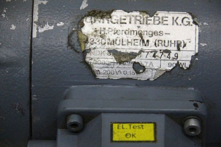 Gear motor 200 V 0.15 A. Ruhrgetriebe NDK 8760