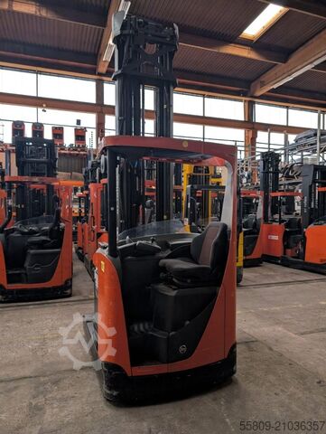 Schubmaststapler BT RRE 160 // Triplex // Wage mit millimeter anzeige