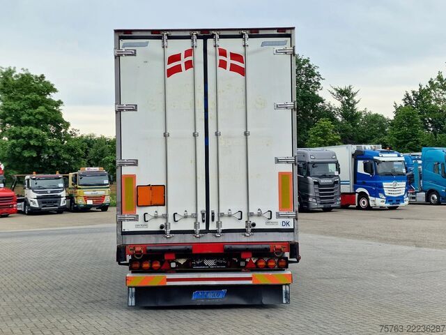Refrigerated/frozen transport Mercedes-Benz Actros 2553 6x2 - Thermoking frigo - Loadlift +...