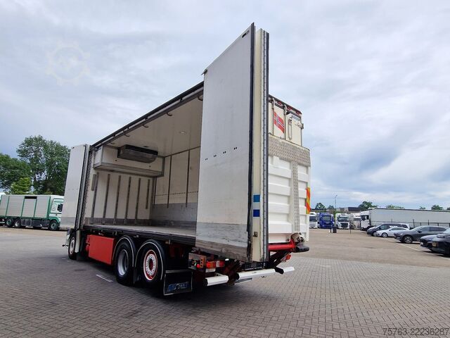 Refrigerated/frozen transport Mercedes-Benz Actros 2553 6x2 - Thermoking frigo - Loadlift +...