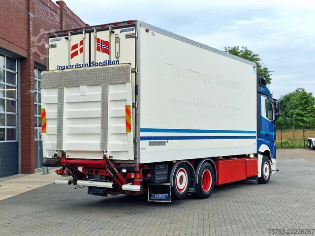 Refrigerated/frozen transport Mercedes-Benz Actros 2553 6x2 - Thermoking frigo - Loadlift +...